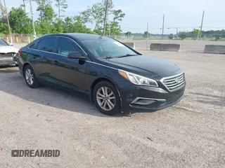 2016 Hyundai Sonata SE с VIN 5NPE24AF3GH402053, выставлен на аукционе IAAI как лот 42466871 с пробегом 97 304 миль миль и . История ставок и продаж доступна на DreamBid. Изображение 1.