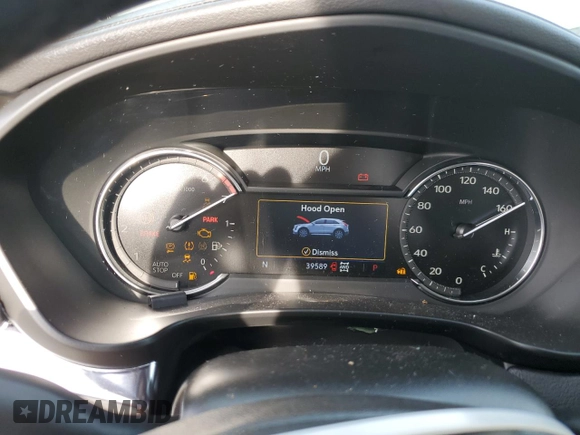 2019 Cadillac XT4 AWD Luxury with VIN 1GYFZBR44KF135140, listed as a Copart auction lot 83211944 with 39,589 mi miles and Salvage Title. Bid and sale history available at carsss.com. Image 9.