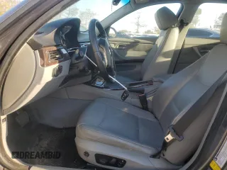 2006 BMW 3 Series 325i z VIN WBAVB175X6NK40432, wystawiony jako Copart lot #76730424 z przebiegiem 168 119 mil mil oraz Szkoda całkowita • Salvage title. Historia ofert i sprzedaży dostępna na DreamBid. Obrazek 7.