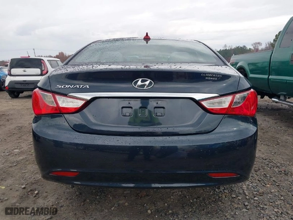 2012 Hyundai Sonata GLS PZEV with VIN 5NPEB4AC8CH478108, listed as a IAAI auction lot 40904887 with 215,381 mi miles. Bid and sale history available at carsss.com. Image 16.