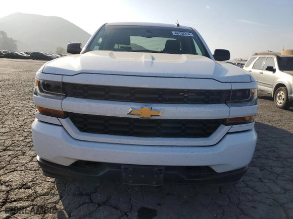 2018 Chevrolet Silverado 1500 Custom with VIN 1GCRCPECXJZ381377, listed as a Copart auction lot 86762314 with 64,832 mi miles and Salvage Title. Bid and sale history available at carsss.com. Image 5.