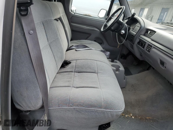 1995 Ford F-150 with VIN 1FTEF15NXSLA14617, listed as a Copart auction lot 41463615 with 131,658 mi miles and Clean Title. Bid and sale history available at carsss.com. Image 10.