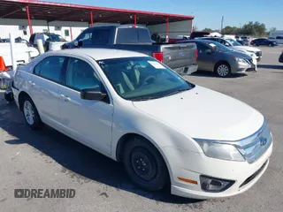 2012 Ford Fusion S with VIN 3FAHP0GA7CR364584, listed as a IAAI auction lot 41664045 with 185,895 mi miles. Bid and sale history available at carsss.com. Image 1.