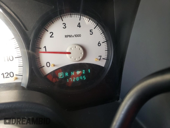 2008 Dodge Durango z VIN 1D8HB38N28F145095, wystawiony jako Copart lot #76367914 z przebiegiem 172 895 mil mil oraz Szkoda całkowita • Salvage title. Historia ofert i sprzedaży dostępna na DreamBid. Obrazek 9.