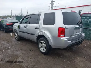 2015 Honda Pilot LX with VIN 5FNYF4H21FB020315, listed as a IAAI auction lot 42072899 with Not Provided miles and . Bid and sale history available at carsss.com. Image 3.