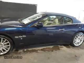 2015 Maserati GranTurismo Convertible Sport with VIN ZAM45MMA5F0141129, listed as a IAAI auction lot 41538585 with 11,267 mi miles. Bid and sale history available at carsss.com. Image 15.