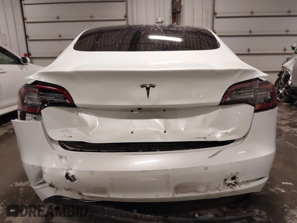 2018 Tesla Model 3 Long Range Battery with VIN 5YJ3E1EA8JF154738, listed as a IAAI auction lot 41013807 with 115,488 mi miles and . Bid and sale history available at DreamBid. Image 17.