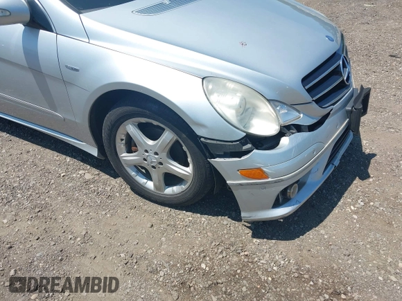 2009 Mercedes-Benz R 3.0L with VIN 4JGCB25E69A095867, listed as a IAAI auction lot 42422686 with Not provided miles and . Bid and sale history available at DreamBid. Image 6.