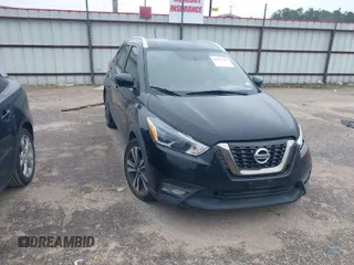 2019 Nissan Kicks S with VIN 3N1CP5CU5KL512642, listed as a IAAI auction lot 41543307 with 35,453 mi miles. Bid and sale history available at carsss.com. Image 1.