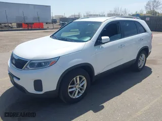 2015 Kia Sorento LX with VIN 5XYKTDA78FG649602, listed as a IAAI auction lot 42010718 with 155,724 mi miles. Bid and sale history available at carsss.com. Image 17.