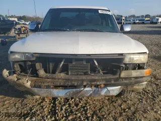 2001 Chevrolet Silverado 1500 LT with VIN 2GCEC19T811122465, listed as a Copart auction lot 44249515 with 91,555 mi miles and Salvage Title. Bid and sale history available at carsss.com. Image 5.