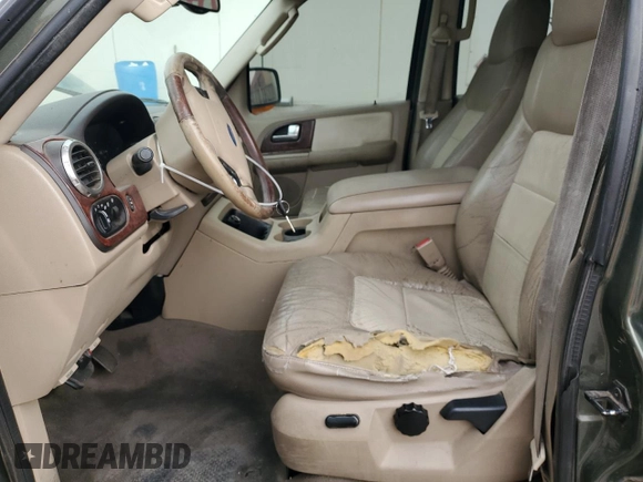 2004 Ford Expedition Eddie Bauer with VIN 1FMFU17L84LA29511, listed as a Copart auction lot 48198895 with 205,045 mi miles and Salvage Title. Bid and sale history available at carsss.com. Image 7.