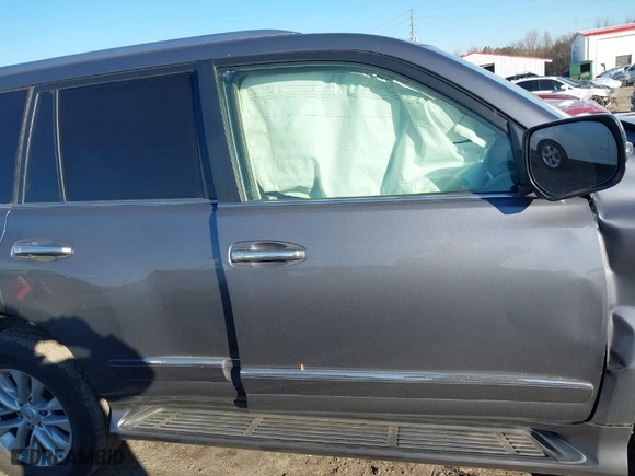 2016 Lexus GX 460 with VIN JTJBM7FX8G5148031, listed as a IAAI auction lot 41235129 with NaN miles. Bid and sale history available at carsss.com. Image 13.