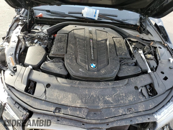 2018 BMW 7 Series M760i xDrive with VIN WBA7H6C53JG614984, listed as a Copart auction lot 73671322 with 28,191 mi miles. Bid and sale history available at carsss.com. Image 12.