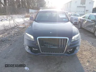 2011 Audi Q5 3.2L Premium Plus with VIN WA1DKAFP7BA008657, listed as a IAAI auction lot 41440493 with 174,033 mi miles. Bid and sale history available at carsss.com. Image 6.