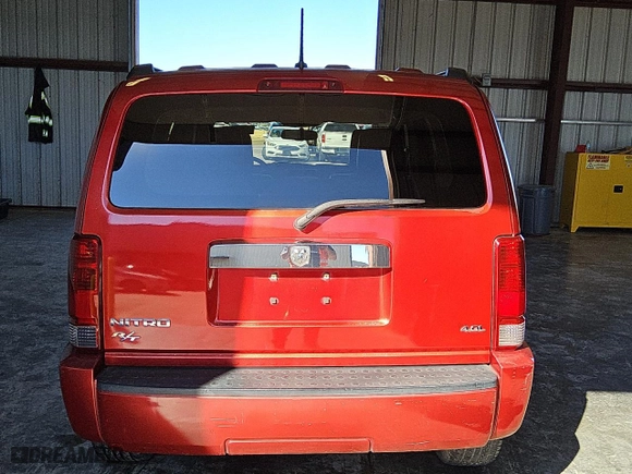 2007 Dodge Nitro R/T with VIN 1D8GT58687W666205, listed as a Copart auction lot 85776444 with 129,397 mi miles and Clean Title. Bid and sale history available at carsss.com. Image 6.
