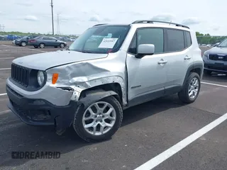 2017 Jeep Renegade Latitude z VIN ZACCJBBB6HPG40367, wystawiony jako IAAI lot #42053957 z przebiegiem 105 893 mil mil oraz . Historia ofert i sprzedaży dostępna na DreamBid. Obrazek 16.