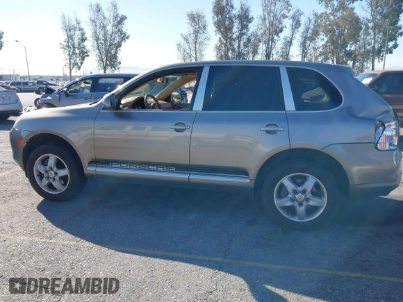 2005 Porsche Cayenne with VIN WP1AA29P35LA25539, listed as a IAAI auction lot 41653826 with 162,439 mi miles. Bid and sale history available at carsss.com. Image 15.