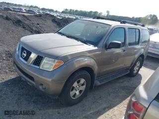 2006 Nissan Pathfinder SE with VIN 5N1AR18U66C661526, listed as a IAAI auction lot 42080428 with 205,044 mi miles. Bid and sale history available at carsss.com. Image 2.