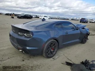 2021 Chevrolet Camaro 2SS with VIN 1G1FG1R79M0103296, listed as a Copart auction lot 46219015 with 32,703 mi miles and Salvage Title. Bid and sale history available at carsss.com. Image 3.