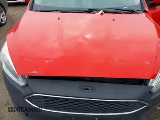 2015 Ford Focus SE with VIN 1FADP3K2XFL223205, listed as a IAAI auction lot 41896693 with 999,999 mi miles. Bid and sale history available at carsss.com. Image 10.