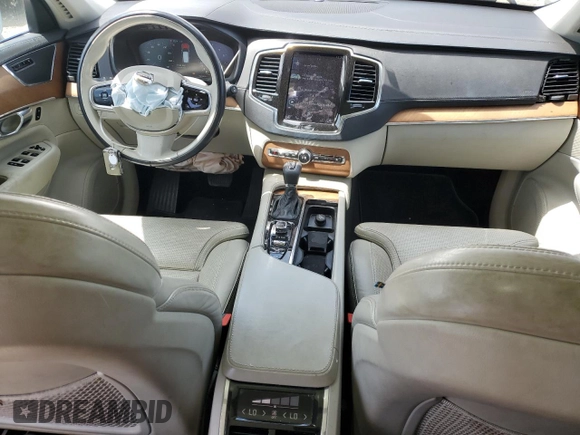 2016 Volvo XC90 T6 Inscription z VIN YV4A22PL4G1034535, wystawiony jako Copart lot #56227225 z przebiegiem 91 877 mil mil oraz Szkoda całkowita • Salvage title. Historia ofert i sprzedaży dostępna na DreamBid. Obrazek 8.