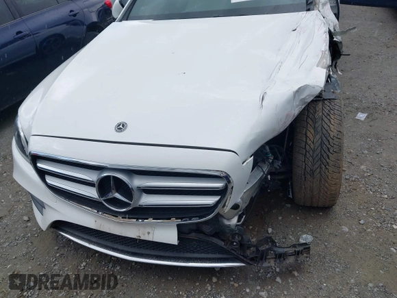 2017 Mercedes-Benz E 300 Luxury с VIN WDDZF4KB5HA280599, выставлен на аукционе IAAI как лот 42520875 с пробегом 41 026 миль миль и . История ставок и продаж доступна на DreamBid. Изображение 6.