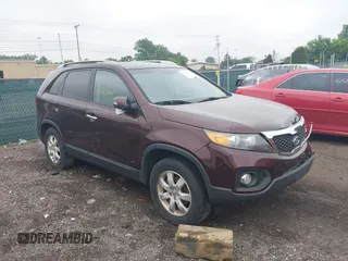 2013 Kia Sorento LX with VIN 5XYKT3A63DG321079, listed as a IAAI auction lot 42513661 with 186,197 mi miles and . Bid and sale history available at DreamBid. Image 1.