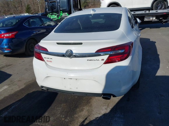 2015 Buick Regal Premium I with VIN 2G4GN5EX2F9192485, listed as a IAAI auction lot 41869439 with 170,280 mi miles. Bid and sale history available at carsss.com. Image 16.