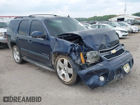 2007 Chevrolet Tahoe LT z VIN 1GNFC13067R201692, wystawiony jako IAAI lot #42084896 z przebiegiem 260 159 mil mil oraz . Historia ofert i sprzedaży dostępna na DreamBid. Obrazek 1.