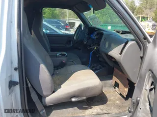 2002 Ford Ranger XL with VIN 1FTYR10D82PB08152, listed as a IAAI auction lot 41974904 with 165,843 mi miles. Bid and sale history available at carsss.com. Image 5.