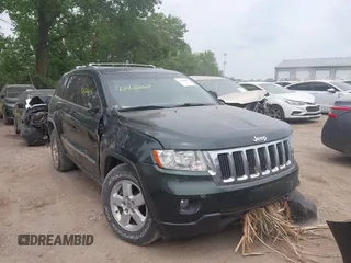 2011 Jeep Grand Cherokee Laredo с VIN 1J4RR4GG7BC552694, выставлен на аукционе IAAI как лот 42426664 с пробегом 198 662 миль миль и . История ставок и продаж доступна на DreamBid. Изображение 1.