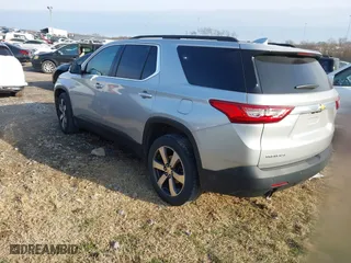 2019 Chevrolet Traverse LT Leather with VIN 1GNERHKW7KJ269791, listed as a IAAI auction lot 41599390 with 182,176 mi miles. Bid and sale history available at carsss.com. Image 3.