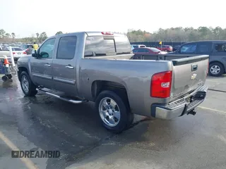 2009 Chevrolet Silverado 1500 LT with VIN 3GCEC23J79G164044, listed as a IAAI auction lot 41829225 with 207,650 mi miles. Bid and sale history available at carsss.com. Image 3.