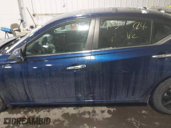 2019 Nissan Altima 2.5 S with VIN 1N4BL4BWXKC204322, listed as a IAAI auction lot 41340724 with 44,573 mi miles. Bid and sale history available at carsss.com. Image 14.