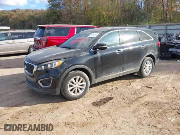 2018 Kia Sorento LX with VIN 5XYPG4A32JG350672, listed as a IAAI auction lot 40830917 with 82,437 mi miles. Bid and sale history available at carsss.com. Image 17.