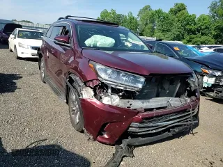 2019 Toyota Highlander Limited with VIN 5TDDZRFH5KS944272, listed as a Copart auction lot 62343035 with 81,886 mi miles and Salvage title. Bid and sale history available at DreamBid. Image 14.