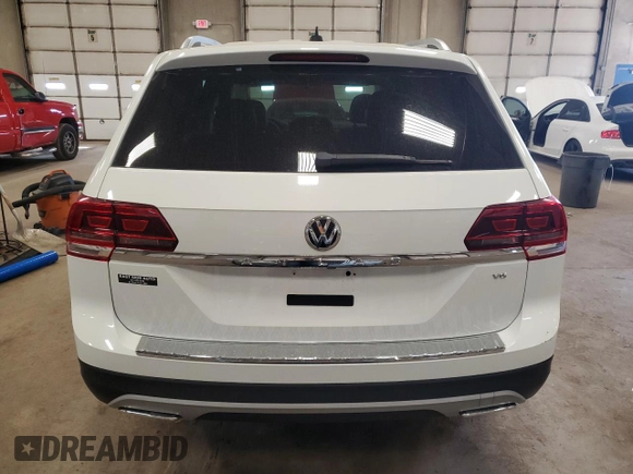 2018 Volkswagen Atlas Launch Edition with VIN 1V2BR2CA9JC508223, listed as a Copart auction lot 48465525 with 60,219 mi miles and Salvage title. Bid and sale history available at DreamBid. Image 6.