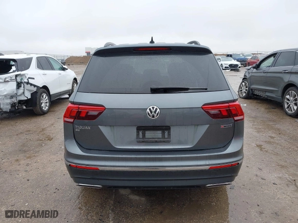 2020 Volkswagen Tiguan SE with VIN 3VV2B7AX4LM024554, listed as a IAAI auction lot 41546316 with 47,657 mi miles. Bid and sale history available at carsss.com. Image 16.