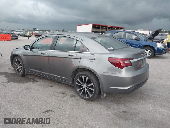 2011 Chrysler 200 S with VIN 1C3BC8FG8BN577534, listed as a IAAI auction lot 39972683 with 203,245 mi miles and . Bid and sale history available at carsss.com. Image 3.