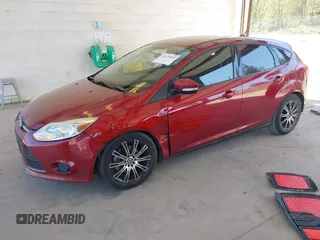2014 Ford Focus SE with VIN 1FADP3K20EL325286, listed as a IAAI auction lot 42076013 with 119,271 mi miles. Bid and sale history available at carsss.com. Image 17.