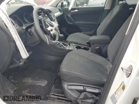 2020 Volkswagen Tiguan S with VIN 3VV1B7AXXLM100189, listed as a Copart auction lot 58539845 with 39,153 mi miles and Salvage title. Bid and sale history available at DreamBid. Image 7.