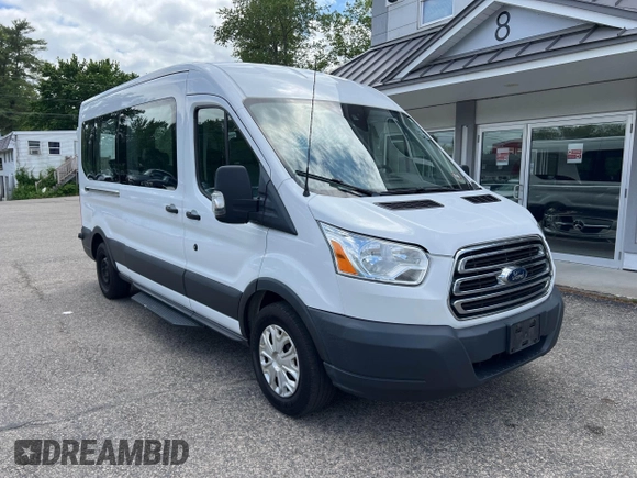 2018 Ford Transit XL z VIN 1FBZX2CG8JKA08901, wystawiony jako IAAI lot #42409721 z przebiegiem 329 422 mil mil oraz . Historia ofert i sprzedaży dostępna na DreamBid. Obrazek 1.