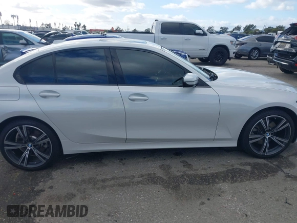 2023 BMW 3 Series 330i with VIN 3MW69FF00P8D34813, listed as a IAAI auction lot 41586136 with 20,048 mi miles. Bid and sale history available at carsss.com. Image 14.