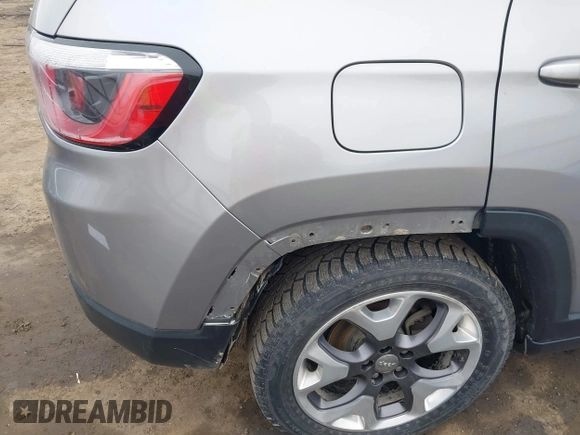 2019 Jeep Compass Limited with VIN 3C4NJCCB8KT782121, listed as a IAAI auction lot 41698308 with 158,352 mi miles. Bid and sale history available at carsss.com. Image 18.