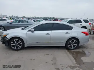 2016 Nissan Altima 2.5 SL with VIN 1N4AL3APXGC176545, listed as a IAAI auction lot 41780585 with 119,805 mi miles. Bid and sale history available at carsss.com. Image 15.