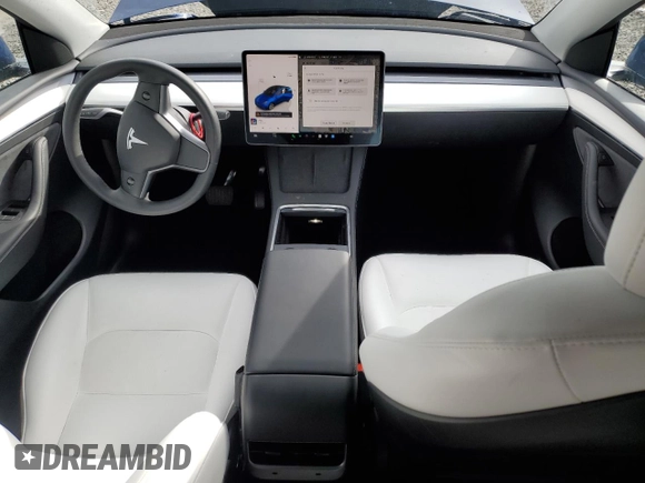 2024 Tesla Model Y Long Range с VIN 7SAYGDEE5RF983771, выставлен на аукционе Copart как лот 86153274 с пробегом 4 105 миль миль и Списание • Salvage title. История ставок и продаж доступна на DreamBid. Изображение 8.