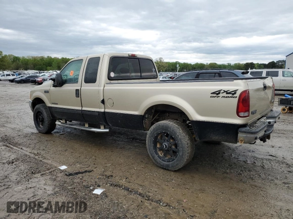 2001 Ford Super Duty F-250 XL with VIN 1FTNX21F81EB37823, listed as a Copart auction lot 50396105 with 272,373 mi miles and Salvage Title. Bid and sale history available at carsss.com. Image 2.