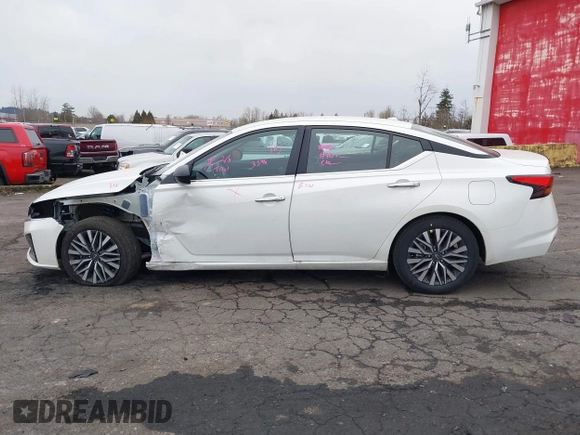 2025 Nissan Altima SV with VIN 1N4BL4DW2SN356659, listed as a IAAI auction lot 41644273 with 1,790 mi miles and . Bid and sale history available at DreamBid. Image 15.