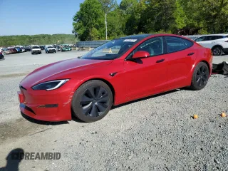 2022 Tesla Model S z VIN 5YJSA1E52NF493799, wystawiony jako Copart lot #53256075 z przebiegiem 34 479 mil mil oraz Szkoda całkowita • Salvage title. Historia ofert i sprzedaży dostępna na DreamBid. Obrazek 1.
